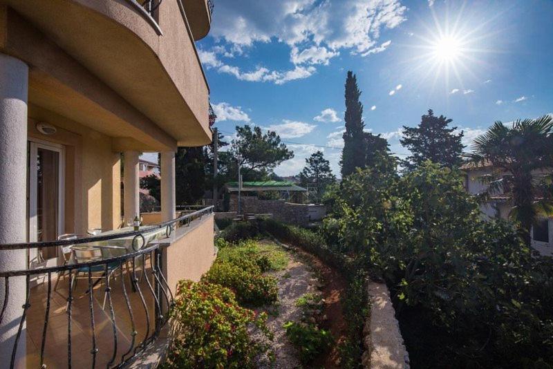 Marija F2 Apartment Krk Town Exterior photo