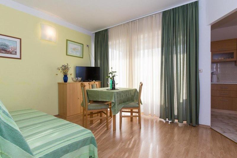 Marija F2 Apartment Krk Town Exterior photo